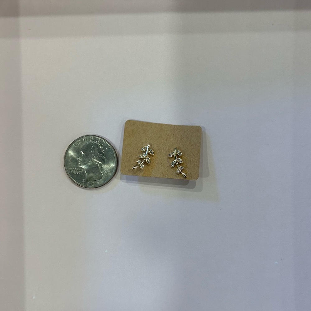Elegant Gold Leaf Earrings